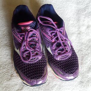 Mizuno Wave Creation 17 Running Shoes